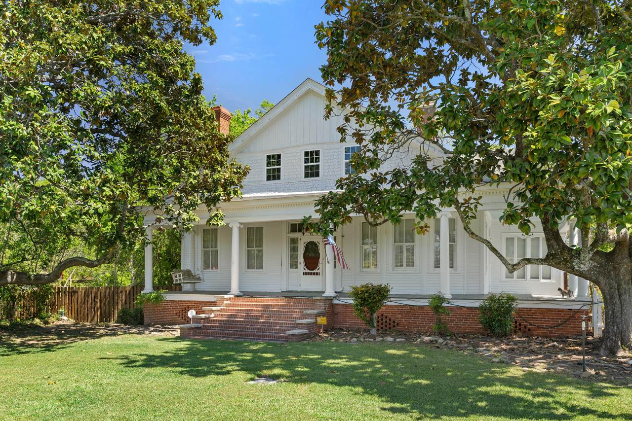 401 Broad Street - Photo 1