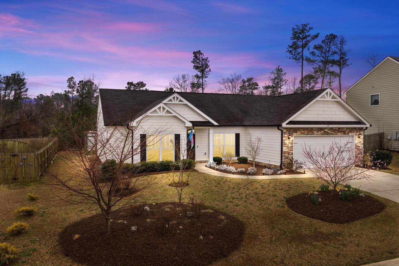 218 Kelly Greene Drive - Photo 1