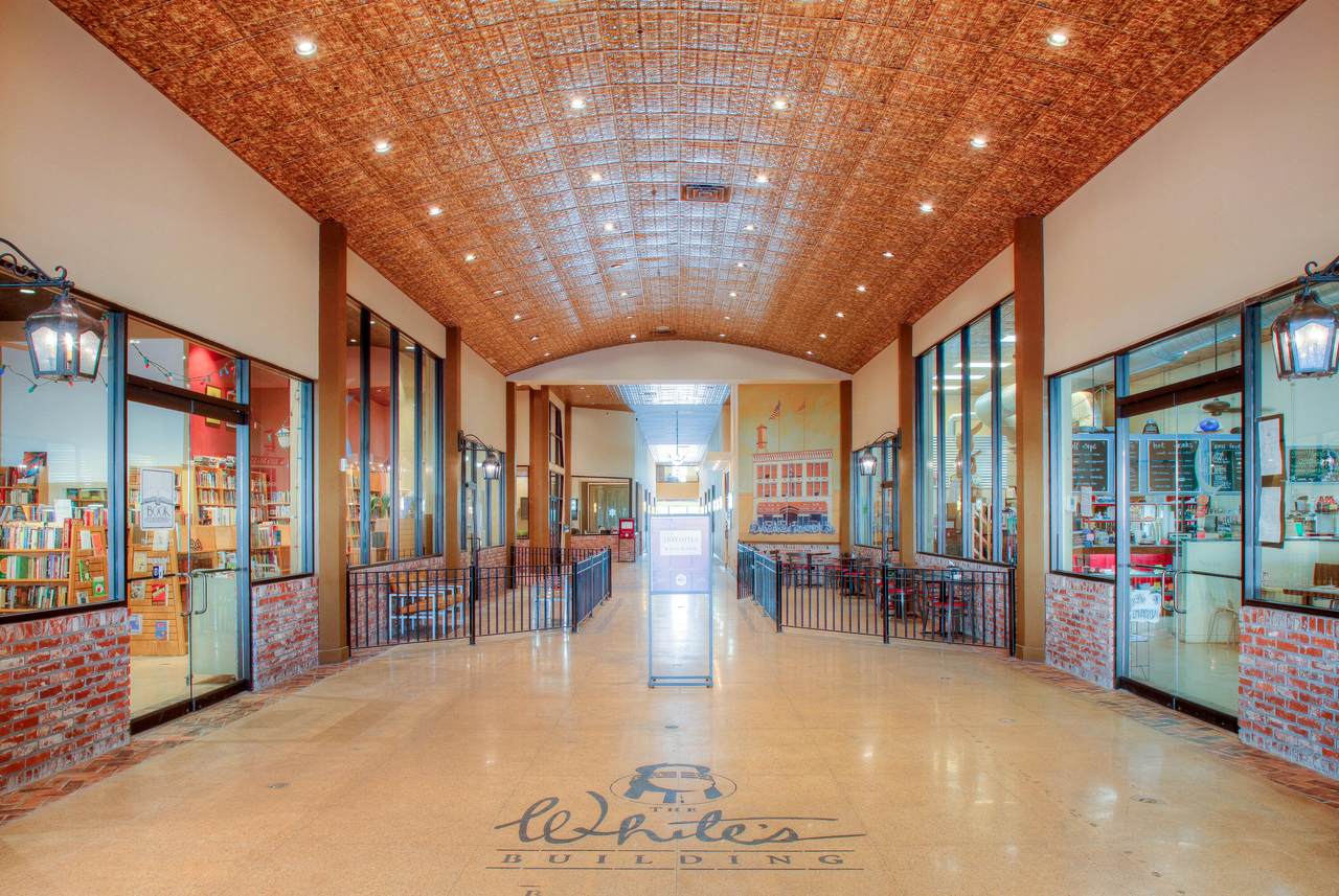 936 Broad Street - Photo 1