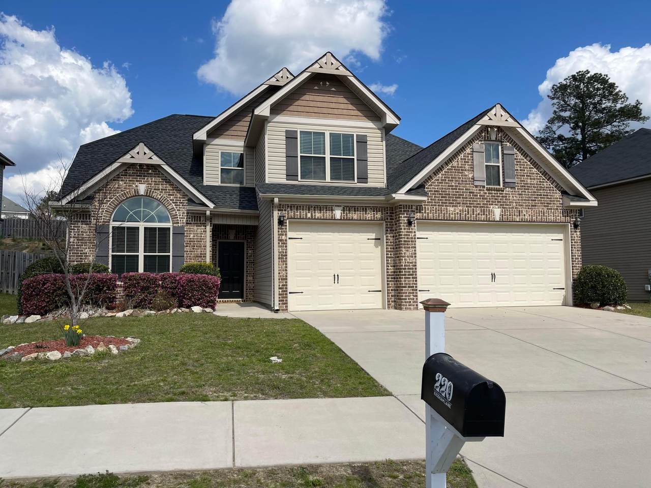 220 Kickham Lane - Photo 1