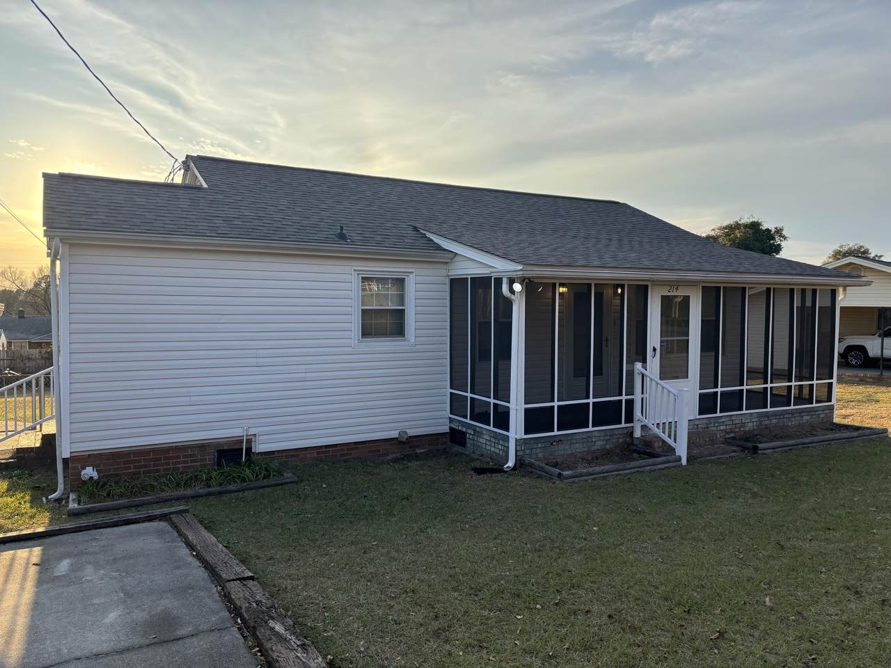 214 Edgewood Drive - Photo 1