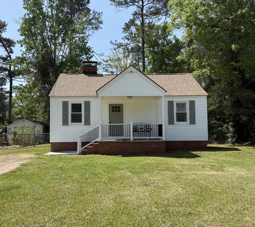 824 Ann St - Photo 1