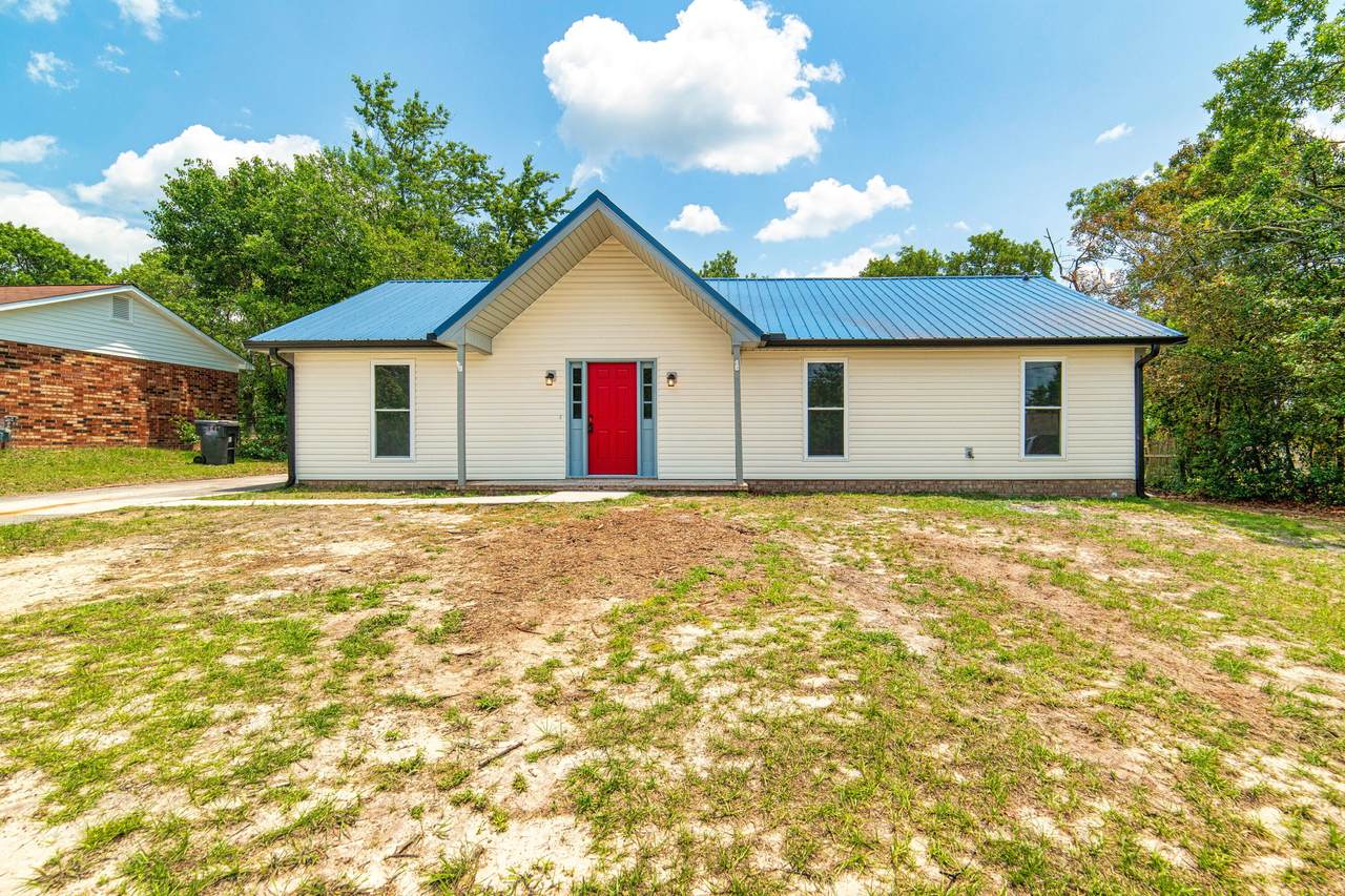 4124 Country Lane - Photo 1