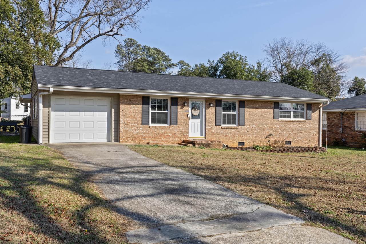 112 Newcastle Avenue - Photo 1