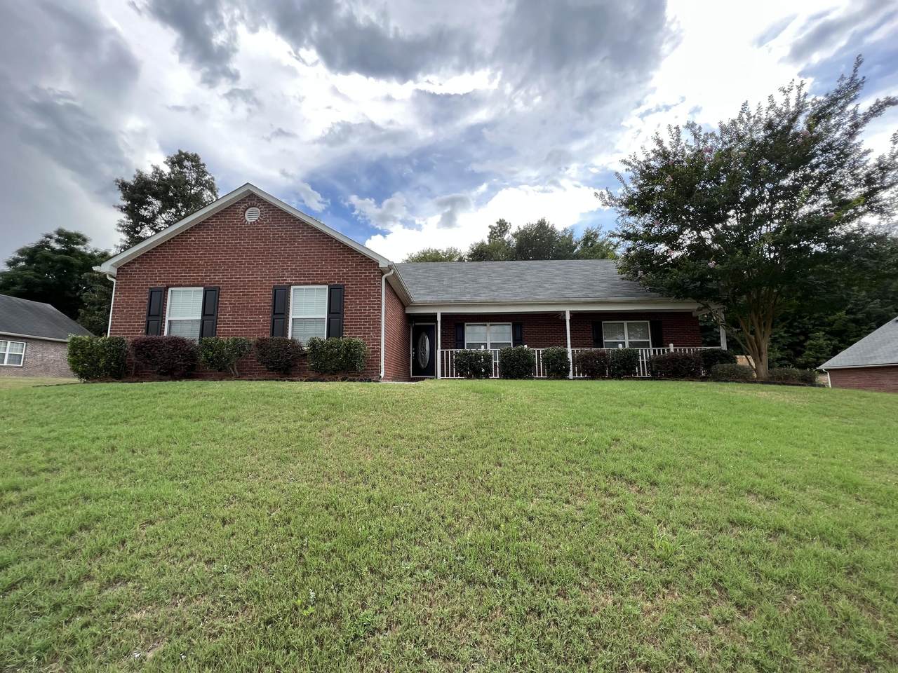 707 Porter Lane - Photo 1