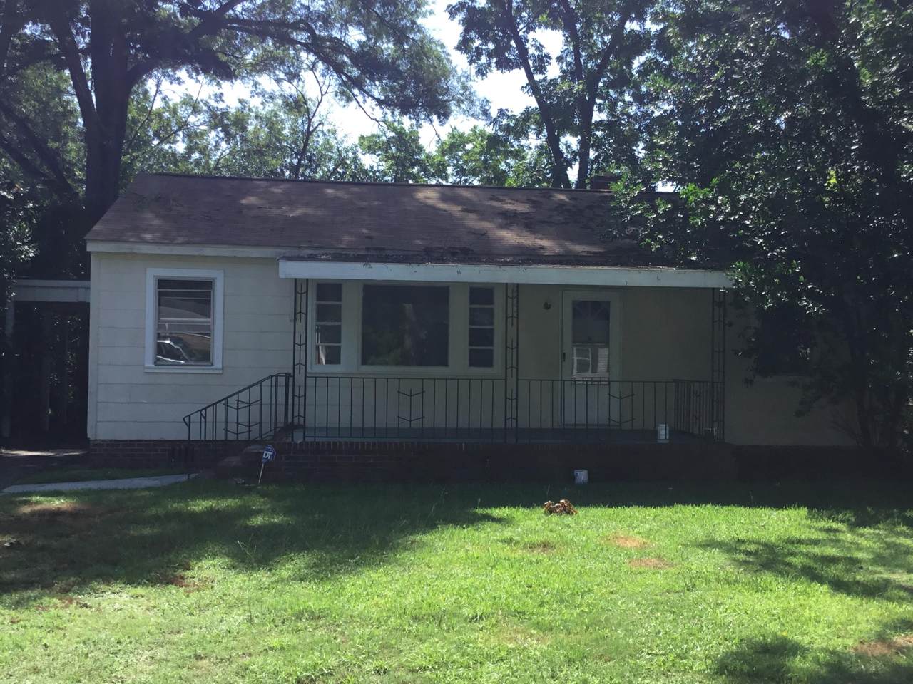 2484 Coleman Avenue - Photo 1