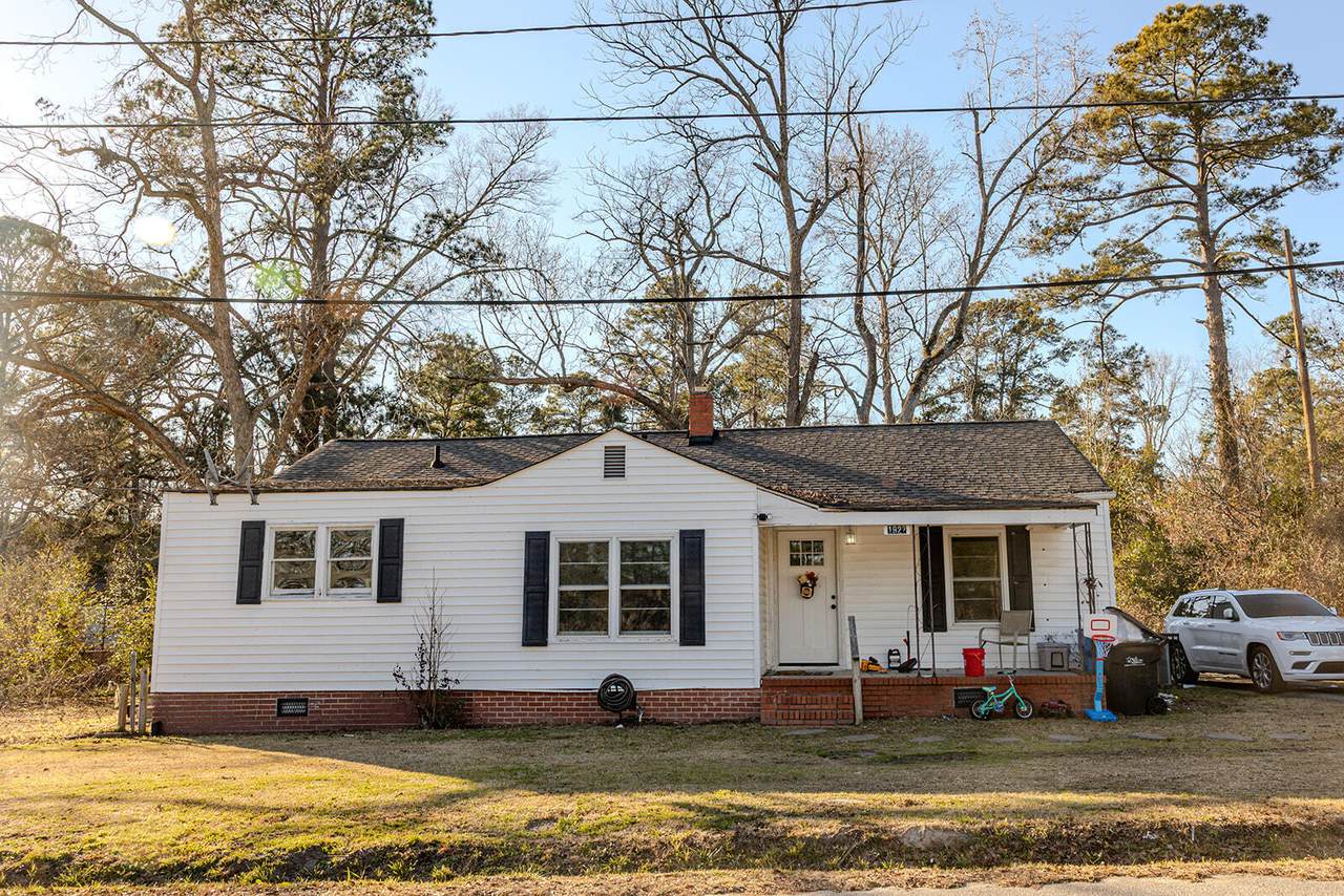 1927 Hopie Road - Photo 1