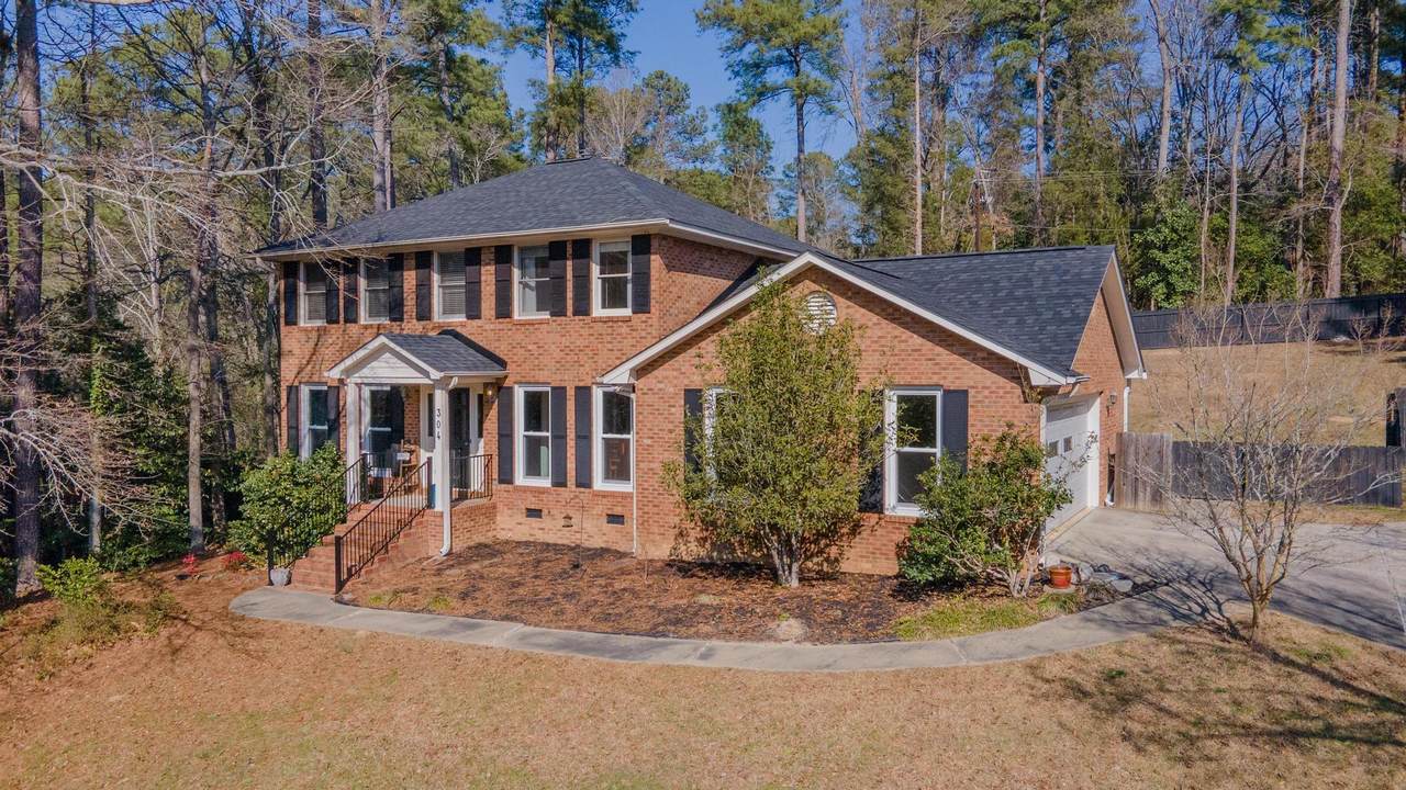 304 Northwood Drive - Photo 1