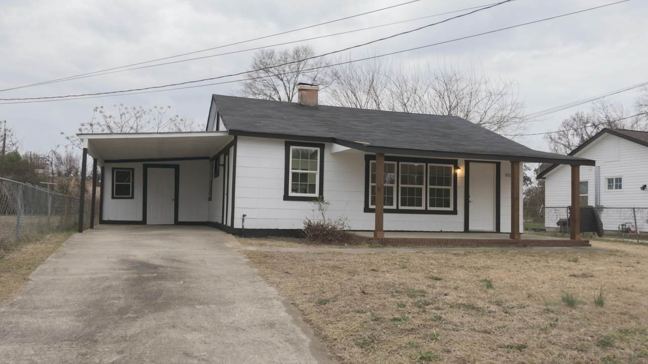 853 Forsythe Street - Photo 1