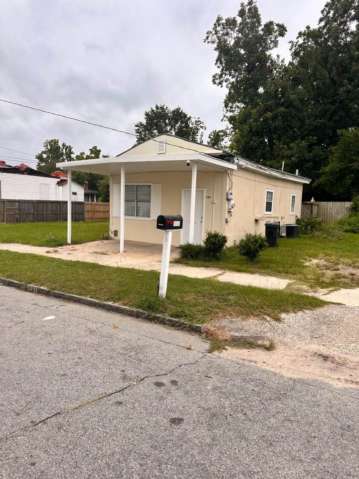 1762 Fenwick Street - Photo 1