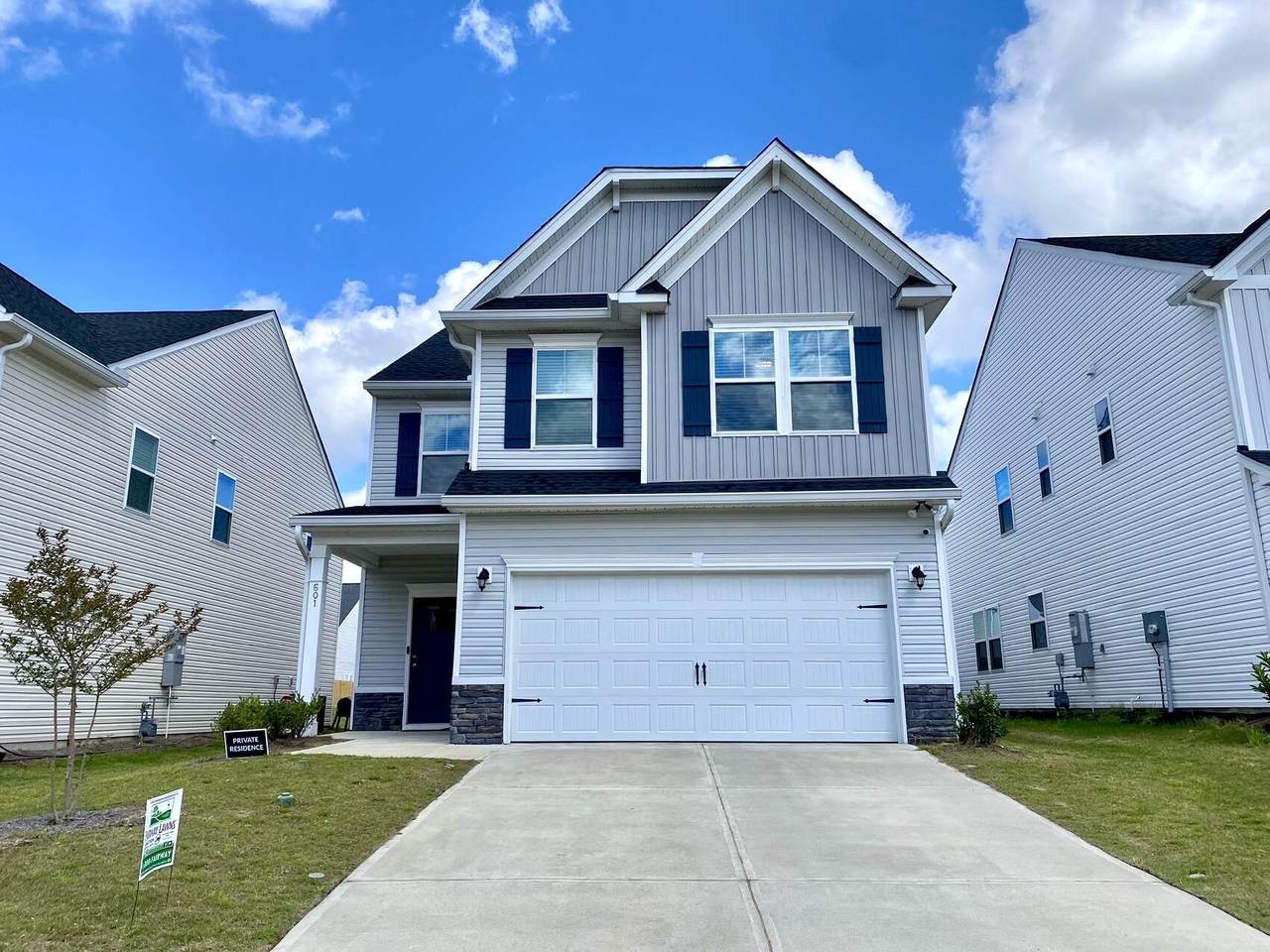 601 Count Fleet Court - Photo 1