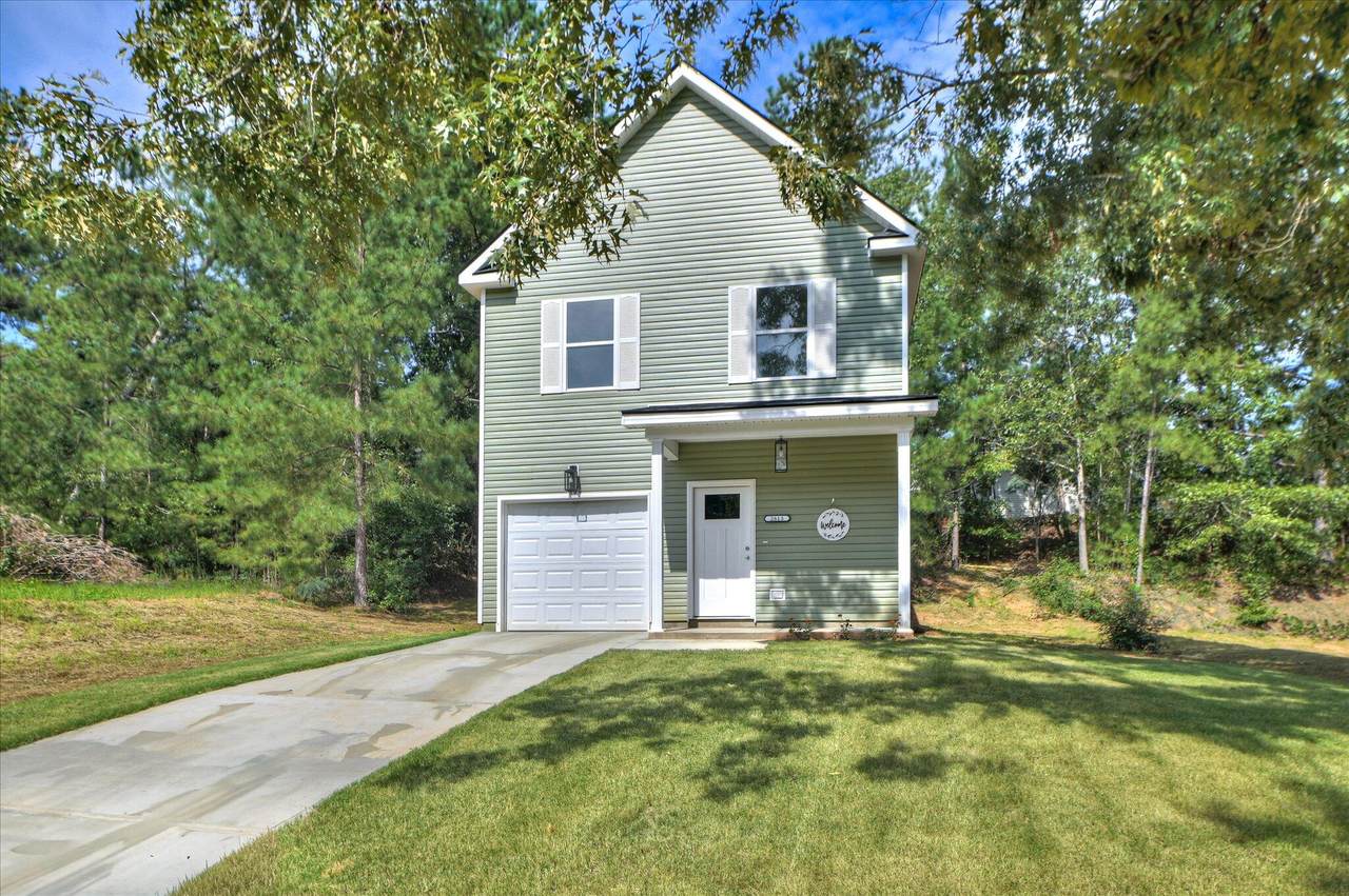 2813 Ridgecrest Drive - Photo 1