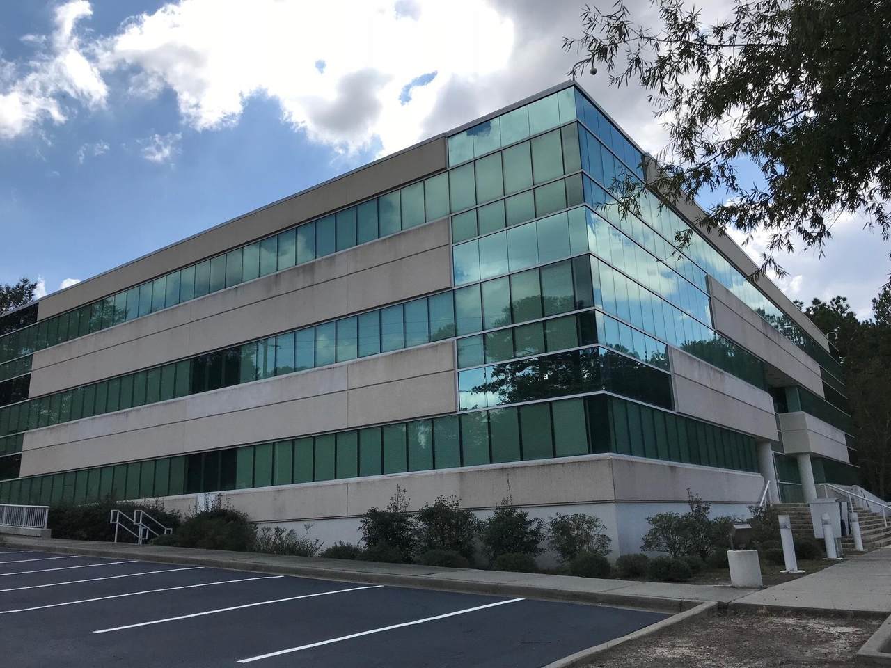 https://bt-photos.global.ssl.fastly.net/augusta/1280_boomver_1_e3b30b15143f53a0237221e8bd73b28f-2.jpg