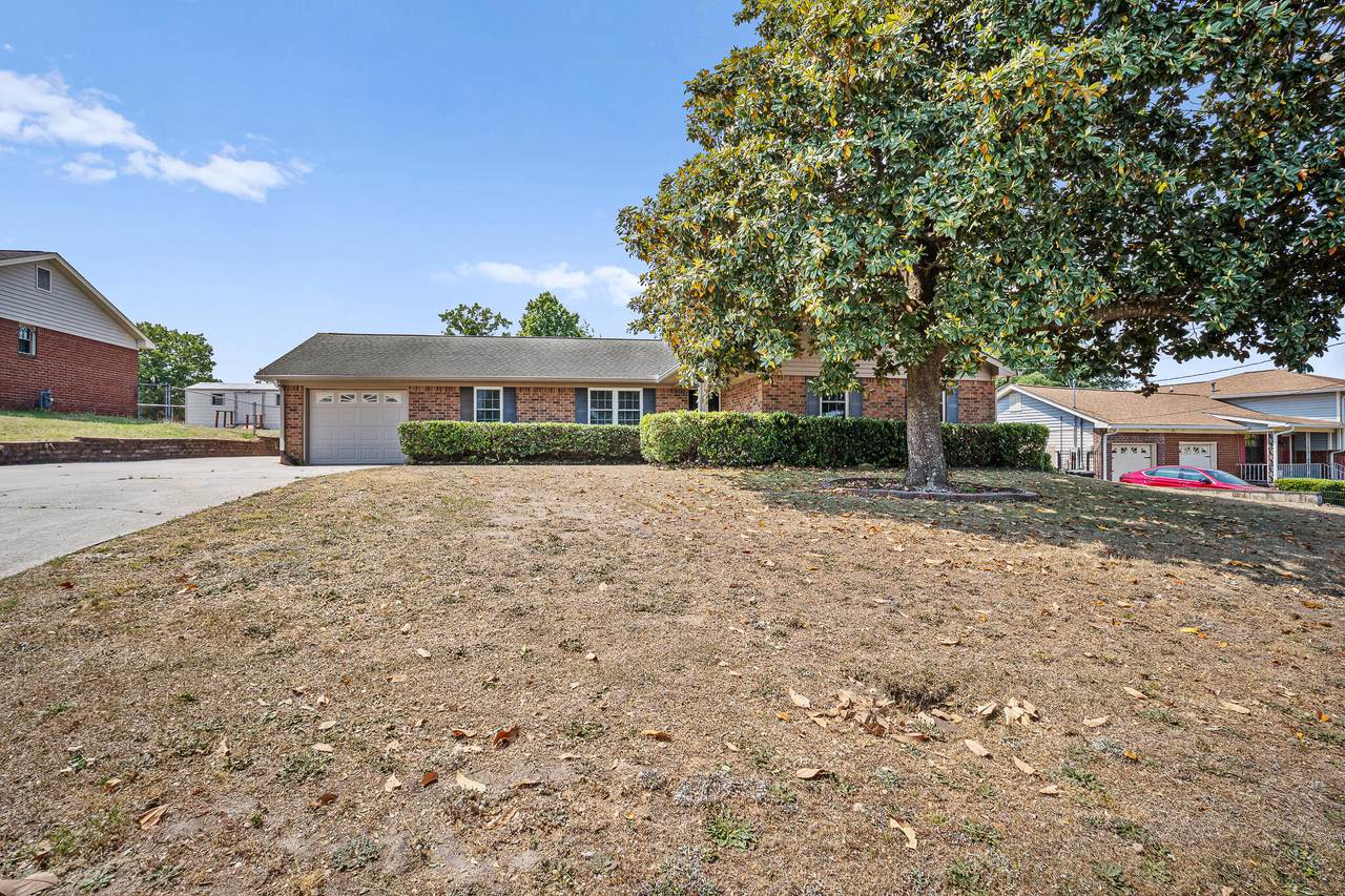 3420 Linderwood Drive - Photo 1