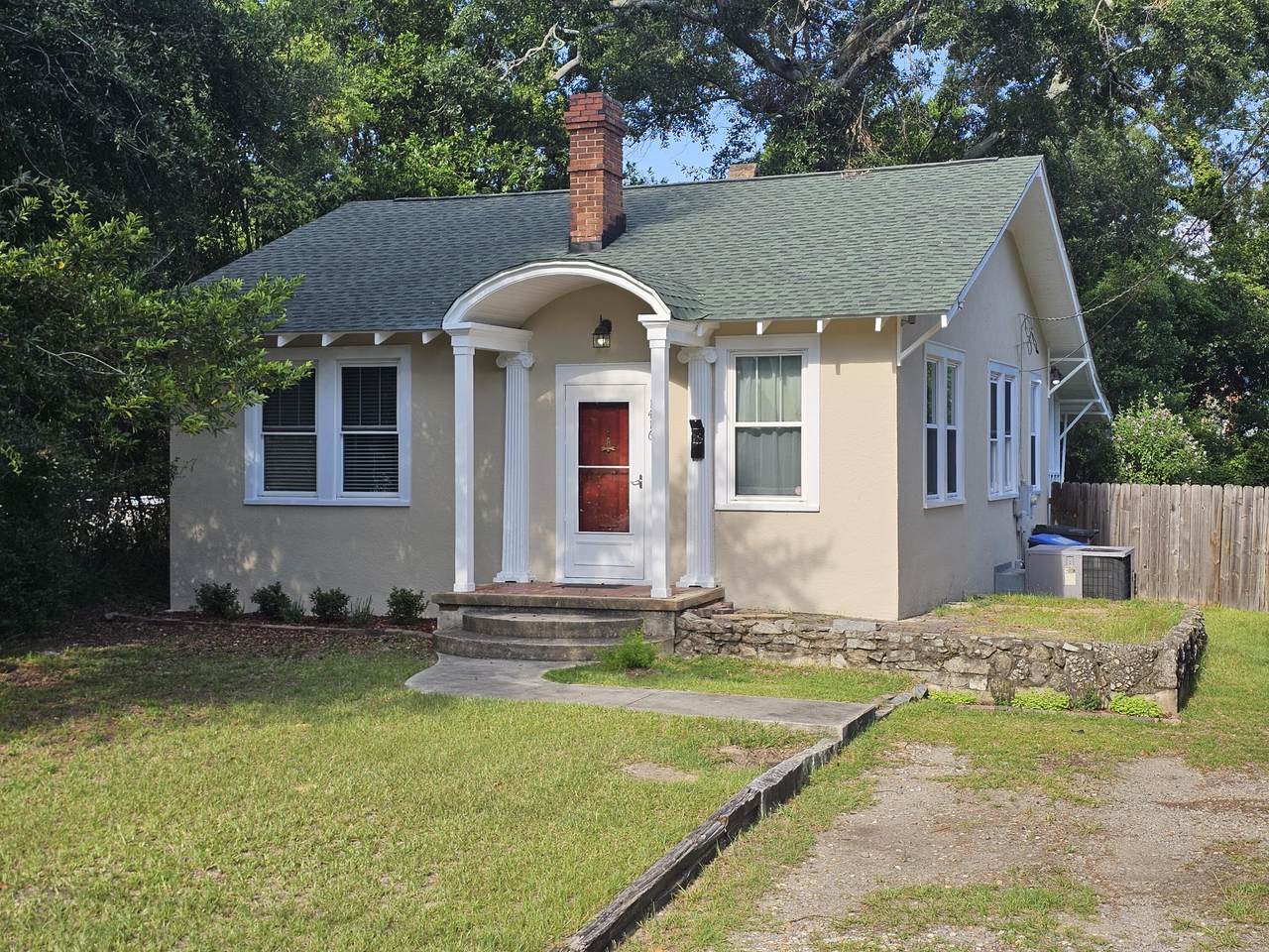 1416 Troupe Street - Photo 1