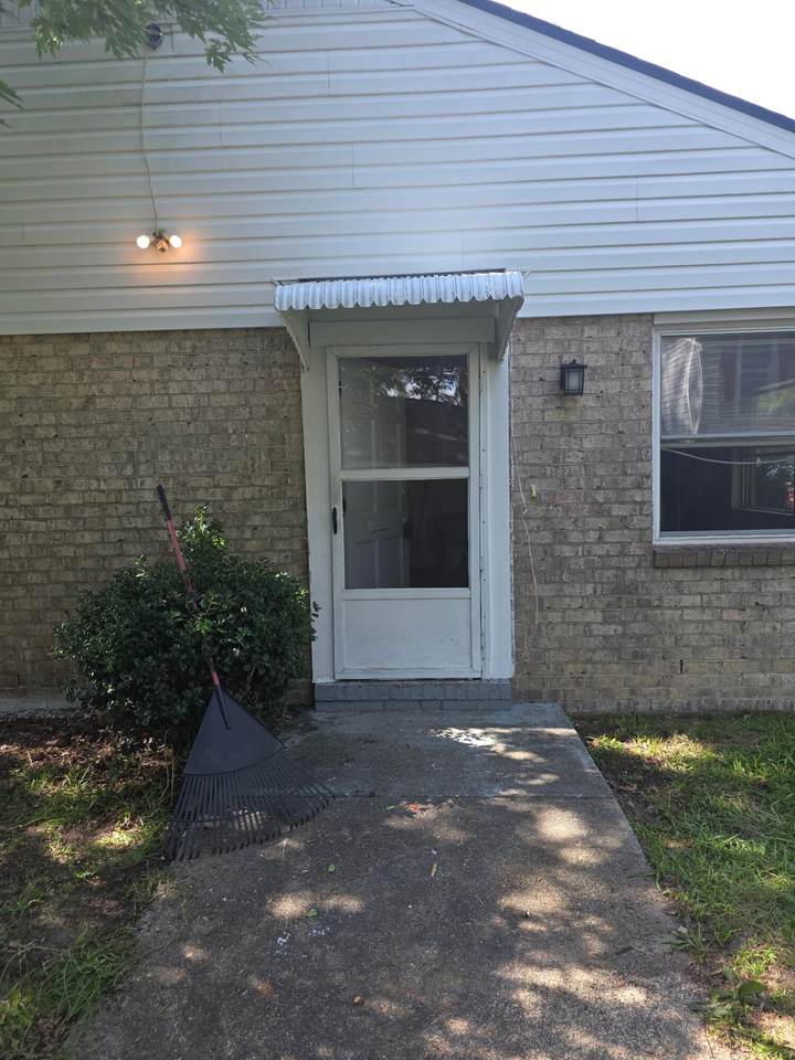 2304 Winston Way - Photo 1