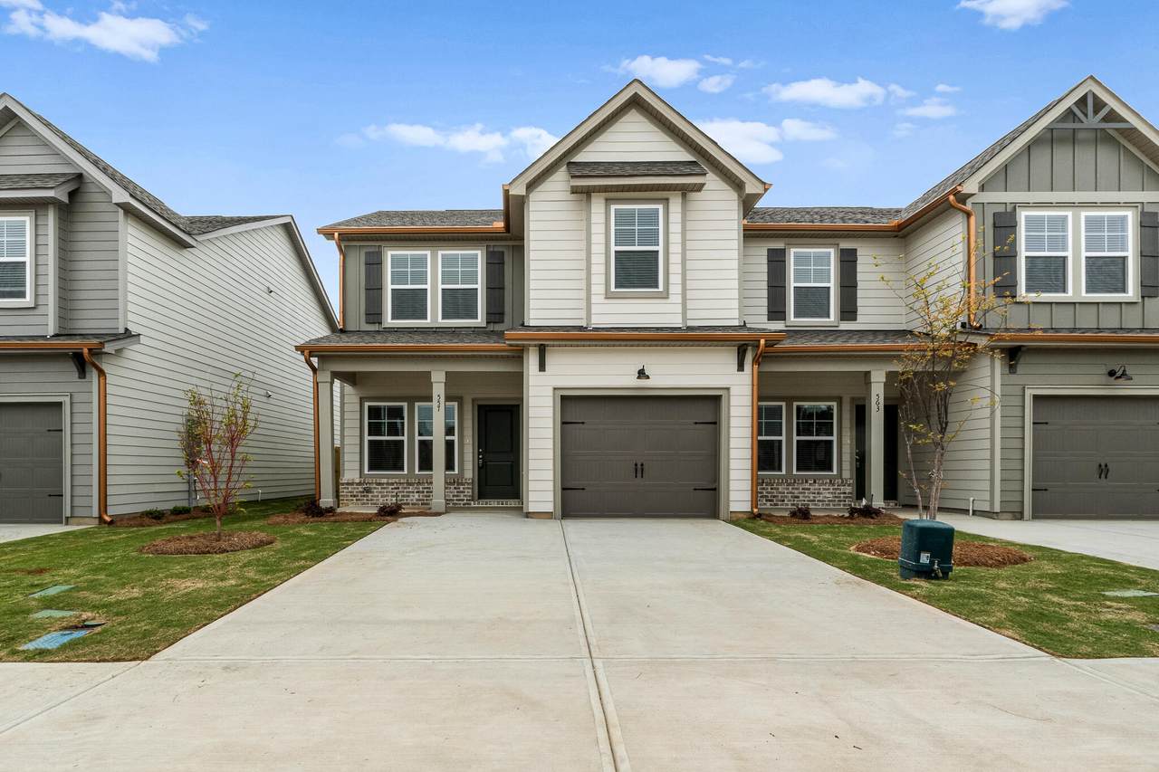 557 Yuma Lane - Photo 1