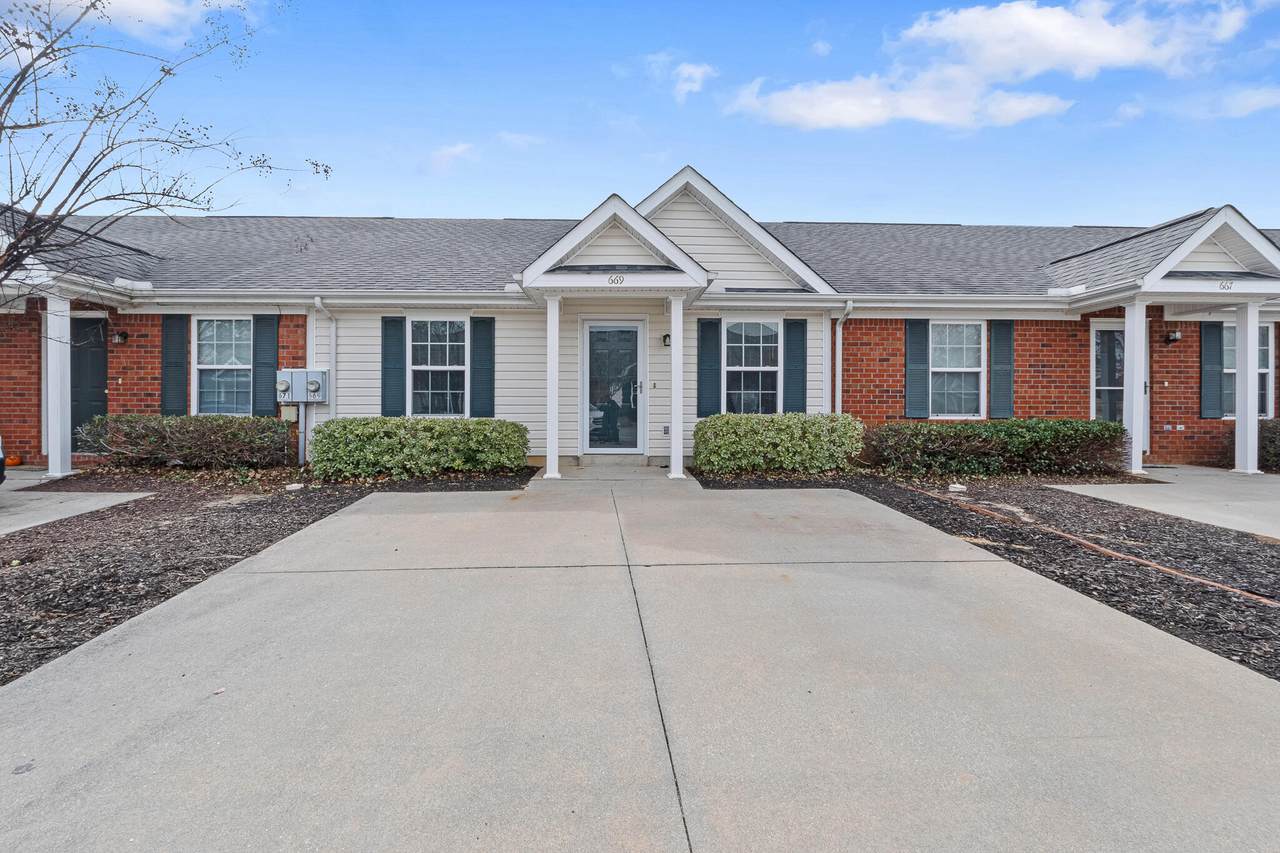 669 Brook Trail - Photo 1