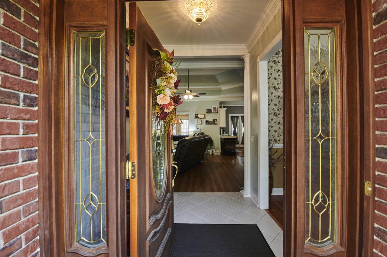 202 Mallard Lane - Photo 1