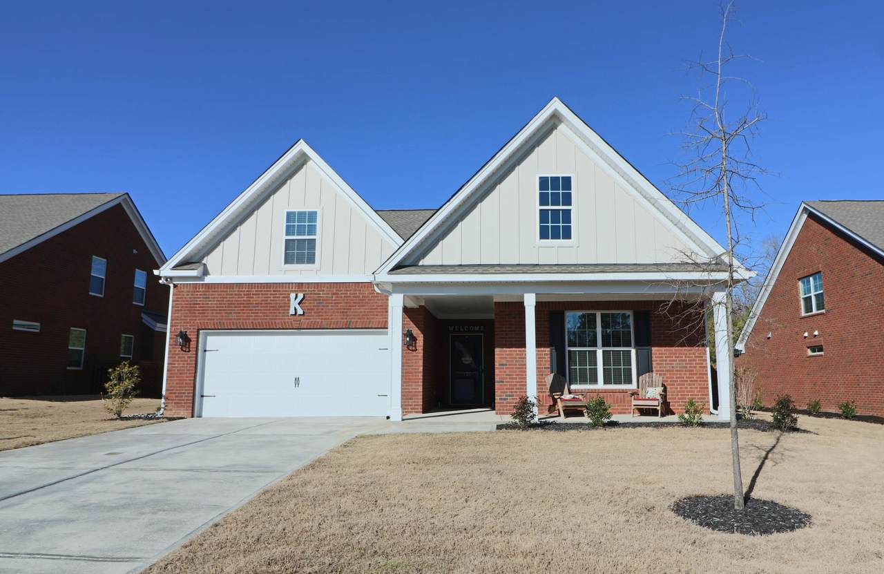 120 Fitzsimmons Drive - Photo 1