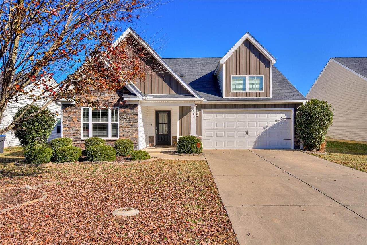 916 Inman Drive - Photo 1