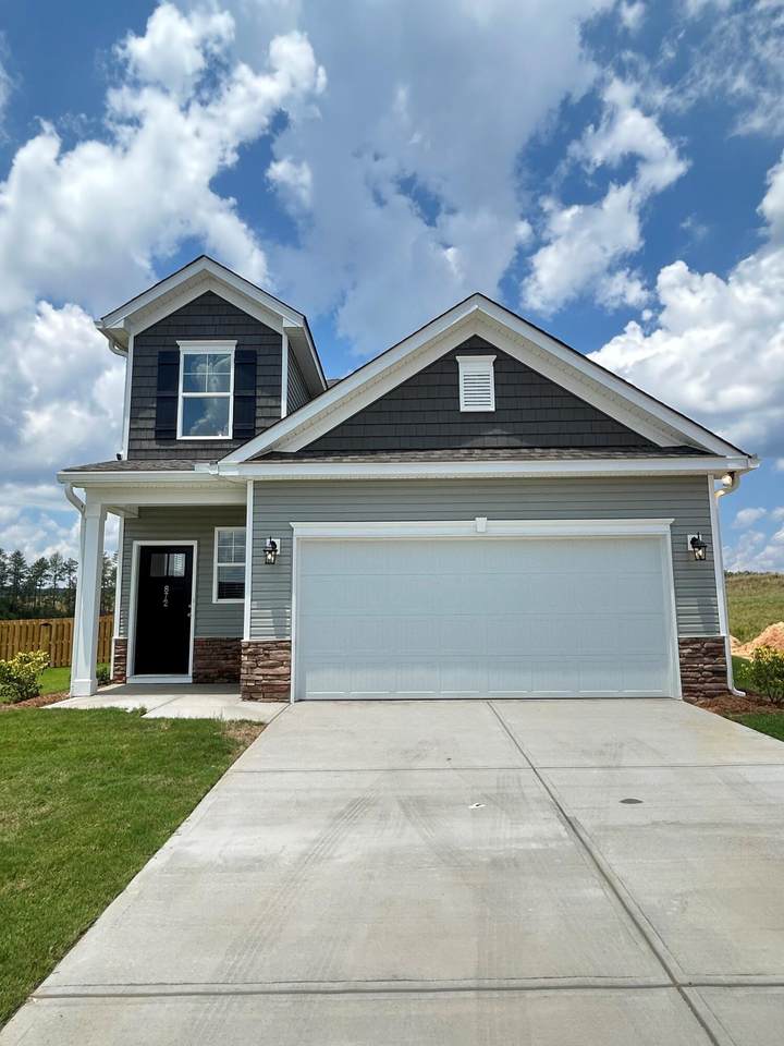 872 Manitou Circle - Photo 1