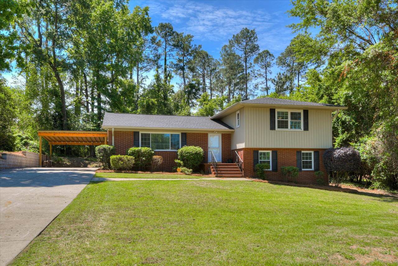 813 Hammond Drive - Photo 1