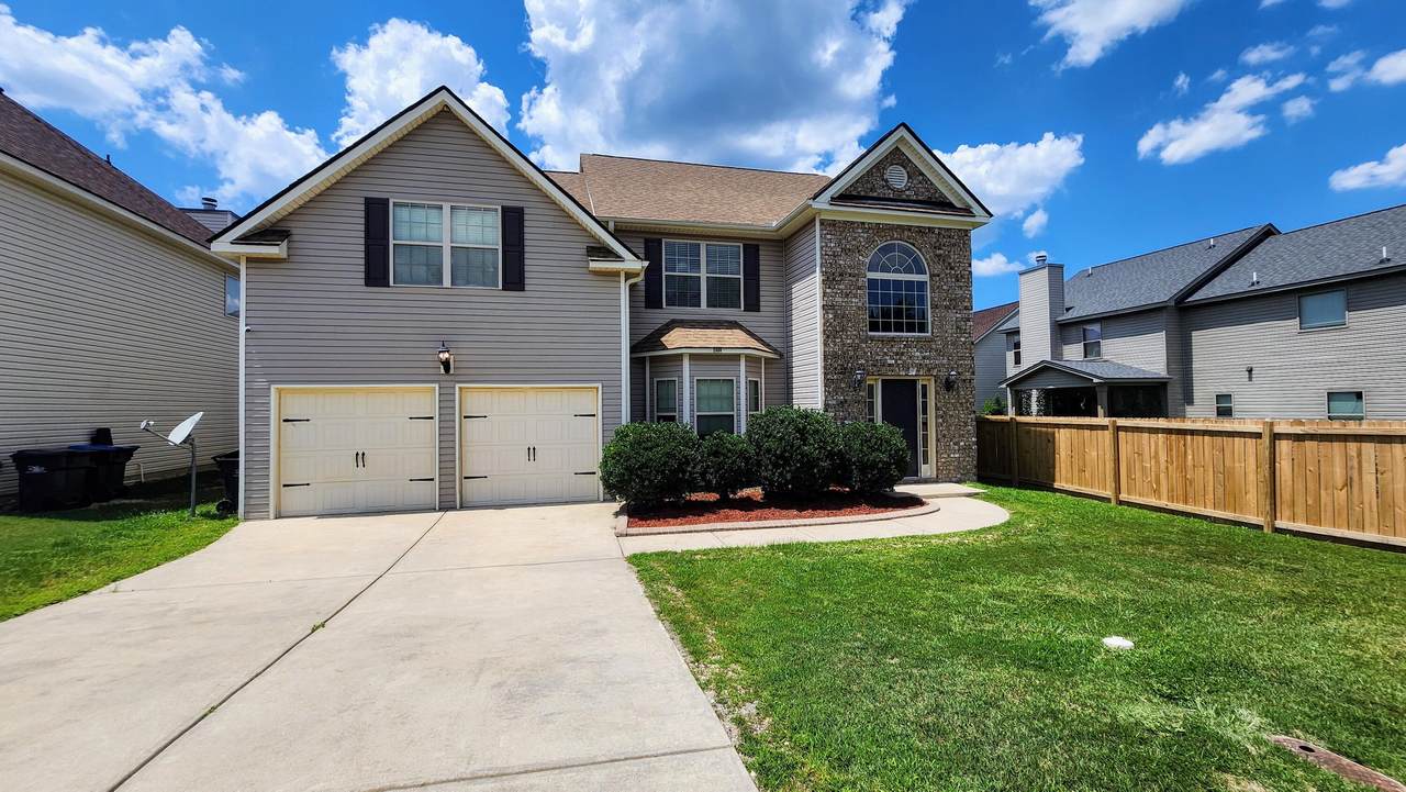 2806 Huntcliffe Drive - Photo 1