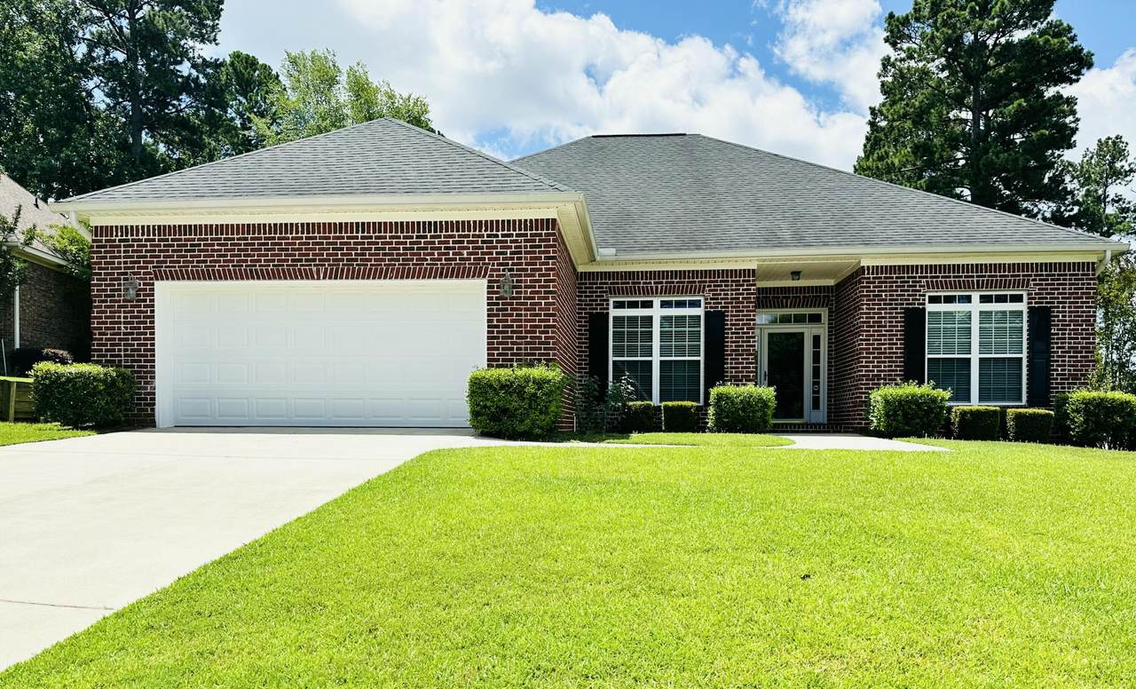 561 Farmington Circle Circle - Photo 1