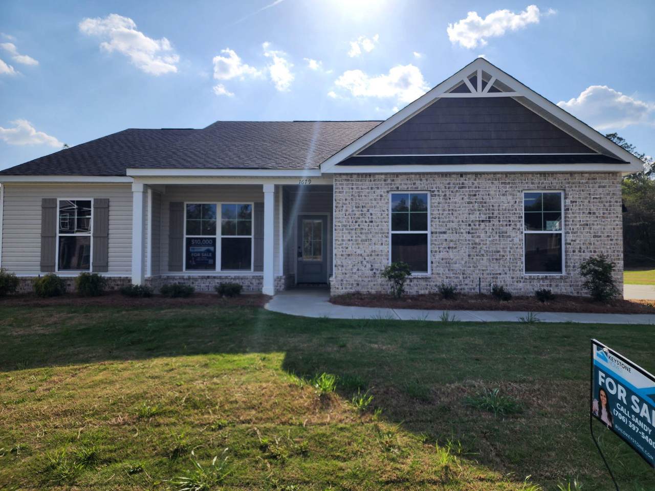 1679 Pine Ridge Dr N - Photo 1