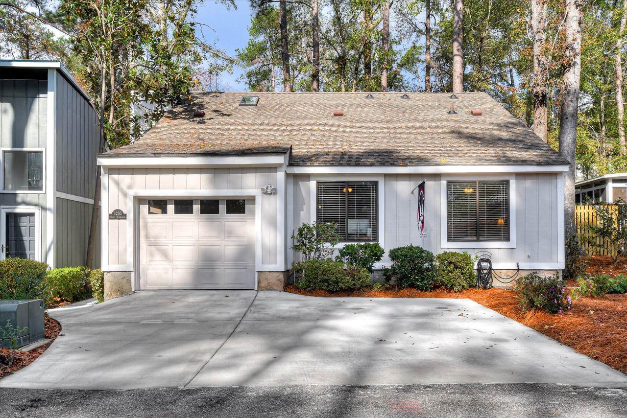 3205 Wimbledon Drive - Photo 1