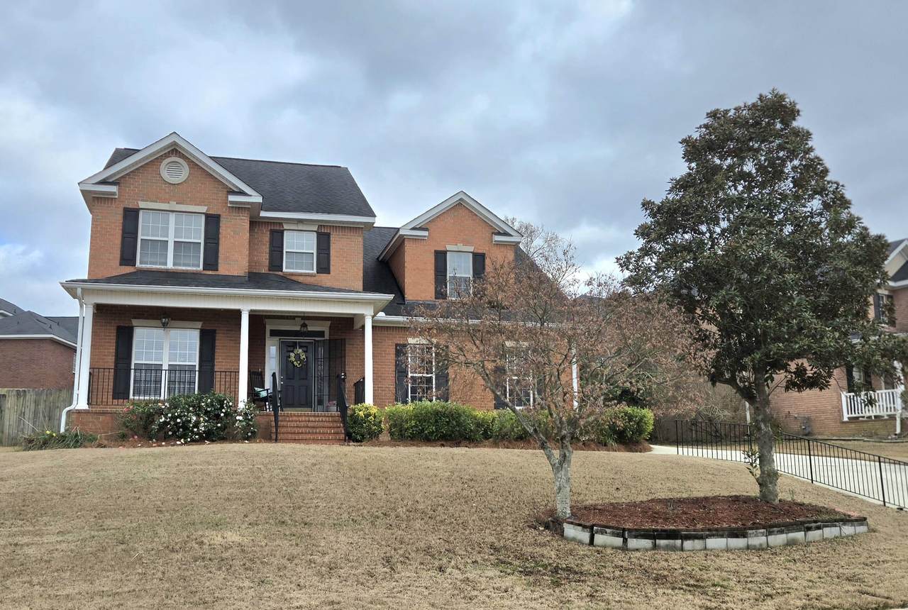1119 Hampstead Place - Photo 1