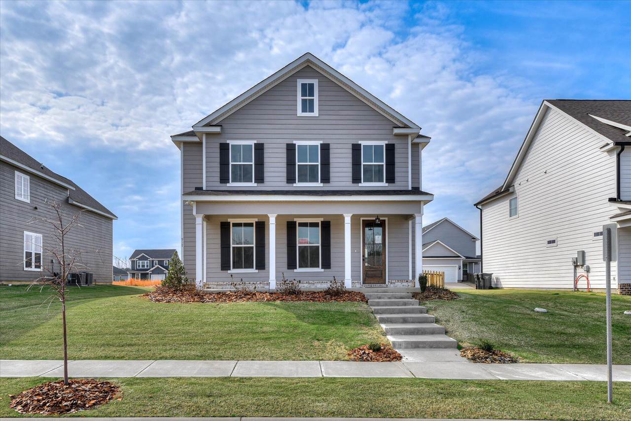 917 Walker Pt Drive - Photo 1