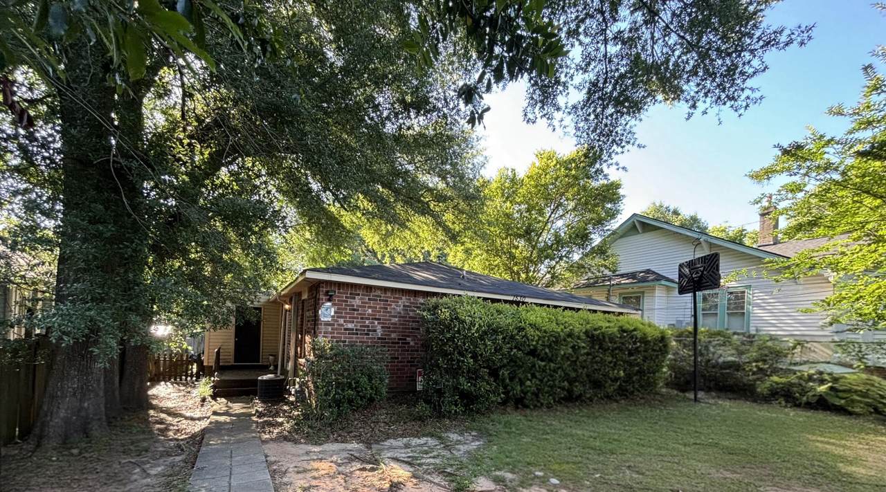 1530 Whitney Street - Photo 1