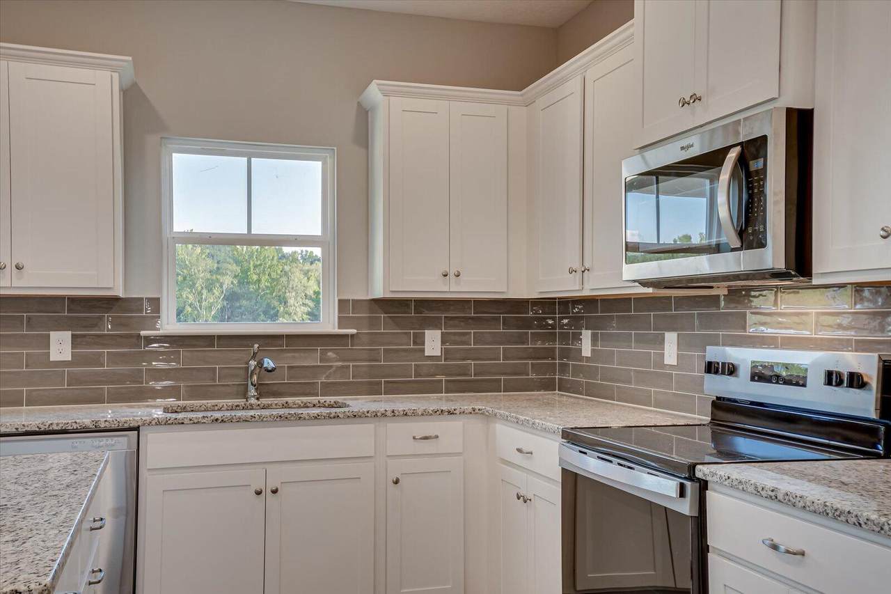 1405 Elias Station - Photo 1