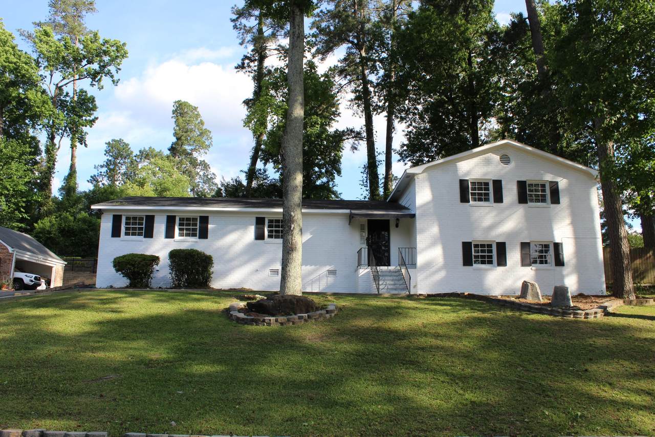3128 Exeter Road - Photo 1