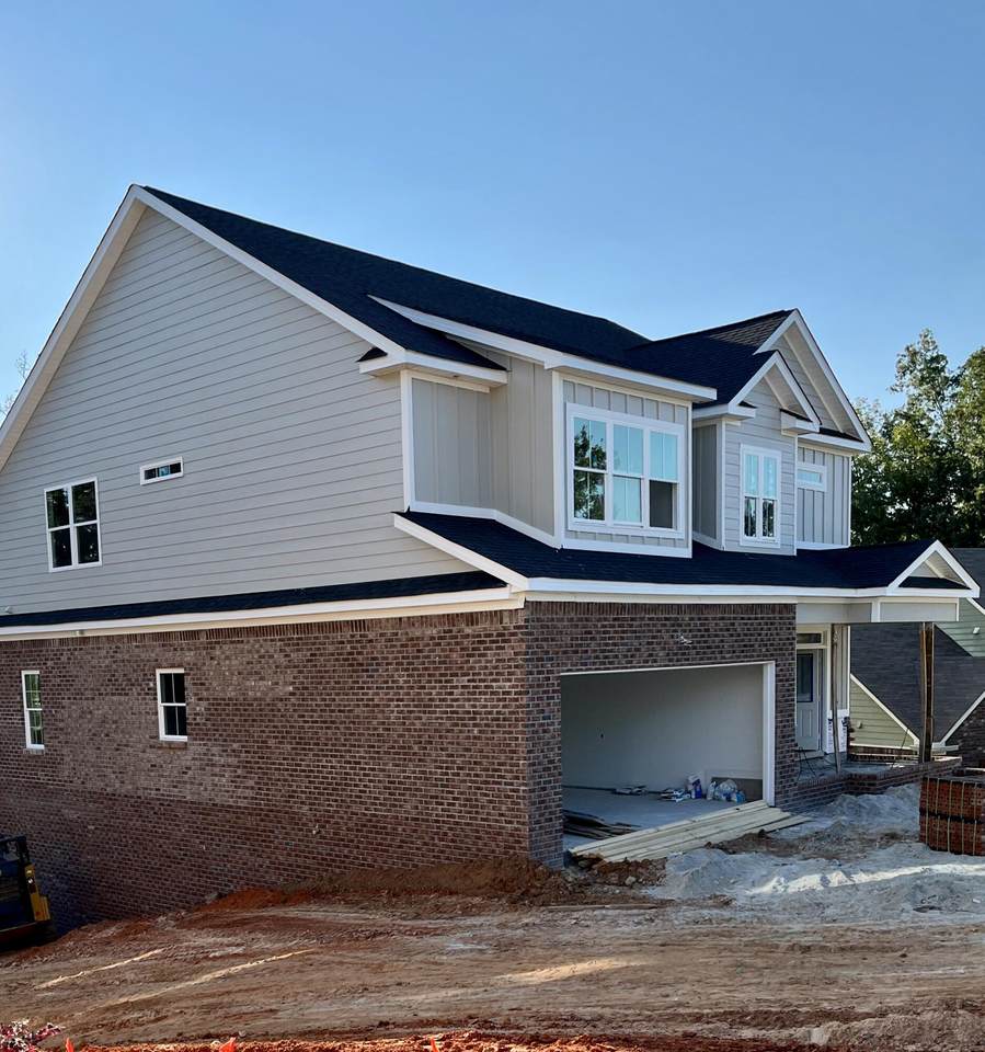 1045 Spotswood Circle - Photo 1