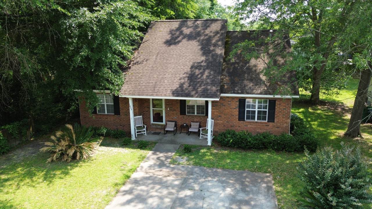 1405 Thorpe Ln Se - Photo 1