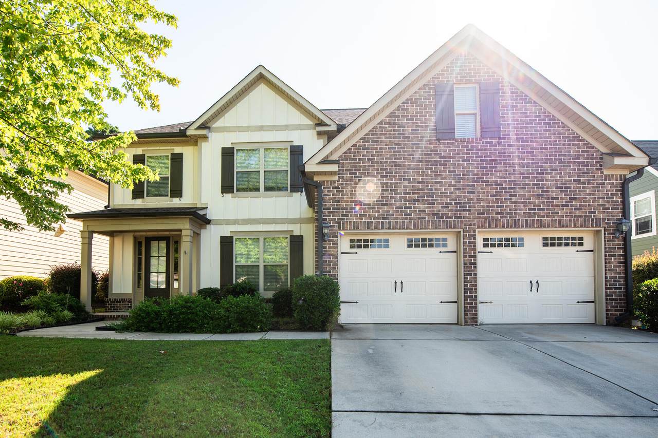 222 Sunbury Drive - Photo 1