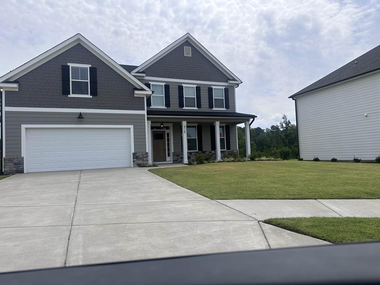 919 Lillian Park Drive - Photo 1