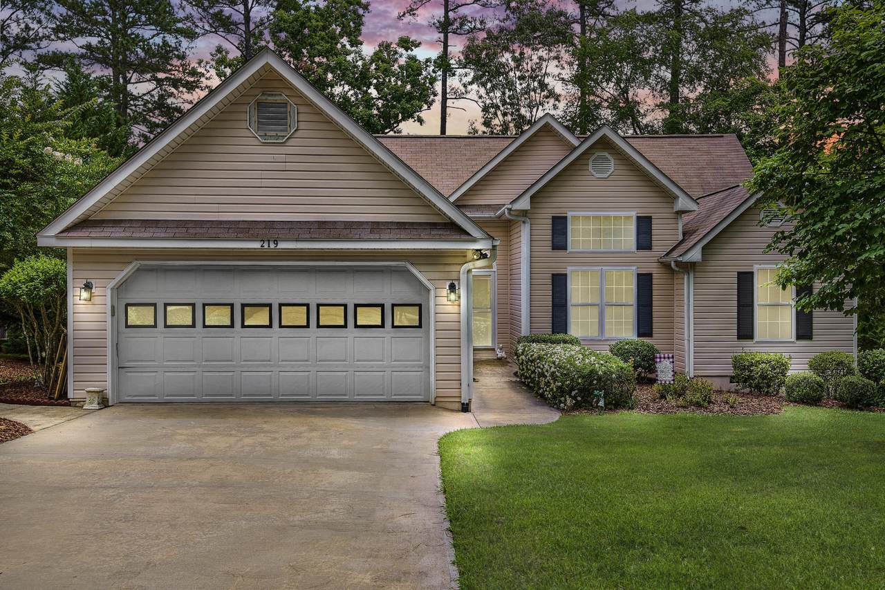 219 Fairway Drive - Photo 1