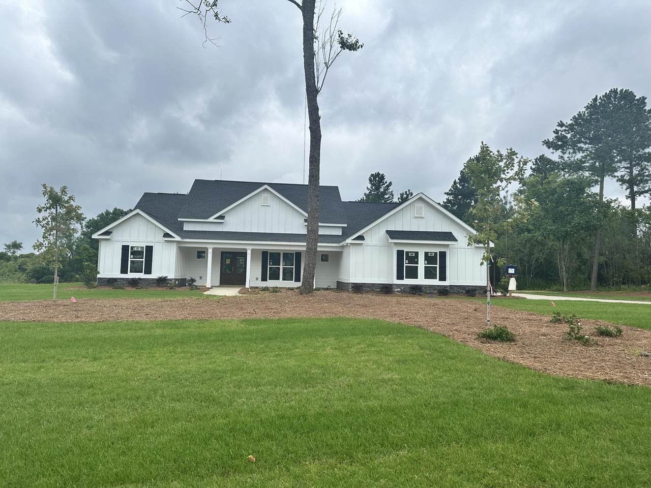 1367 Bellingham Drive - Photo 1