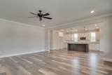 915 Walker Pt Drive - Photo 13