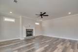 915 Walker Pt Drive - Photo 16