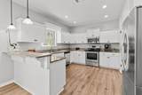 321 Crown Heights Way - Photo 17