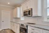 915 Walker Pt Drive - Photo 13
