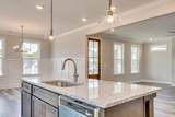 915 Walker Pt Drive - Photo 15