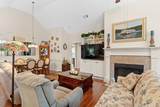 2803 Amberley Drive - Photo 8