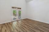111 Robin Boulevard - Photo 10