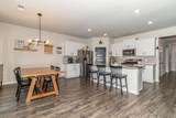 3158 Carmine Avenue - Photo 15